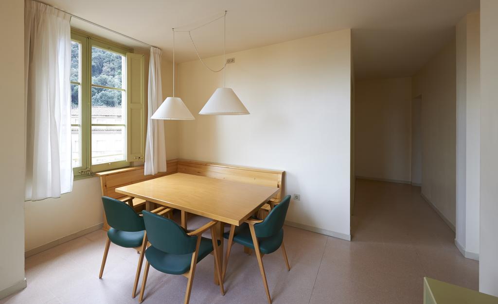 Apartamentos Montserrat Abat Marcet Camera foto