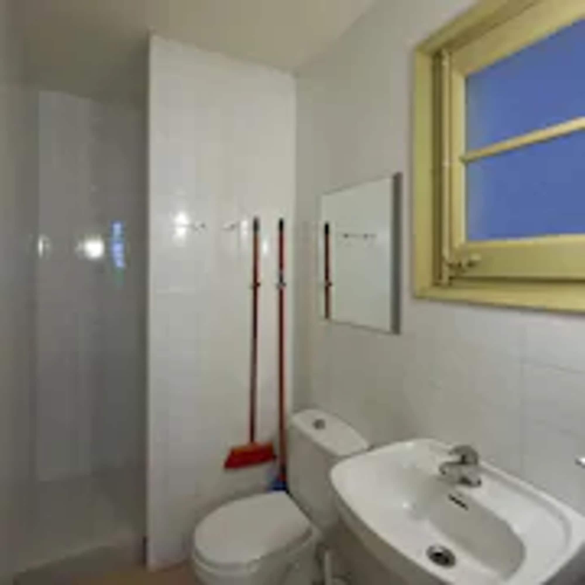 Apartamentos Montserrat Abat Marcet Esterno foto