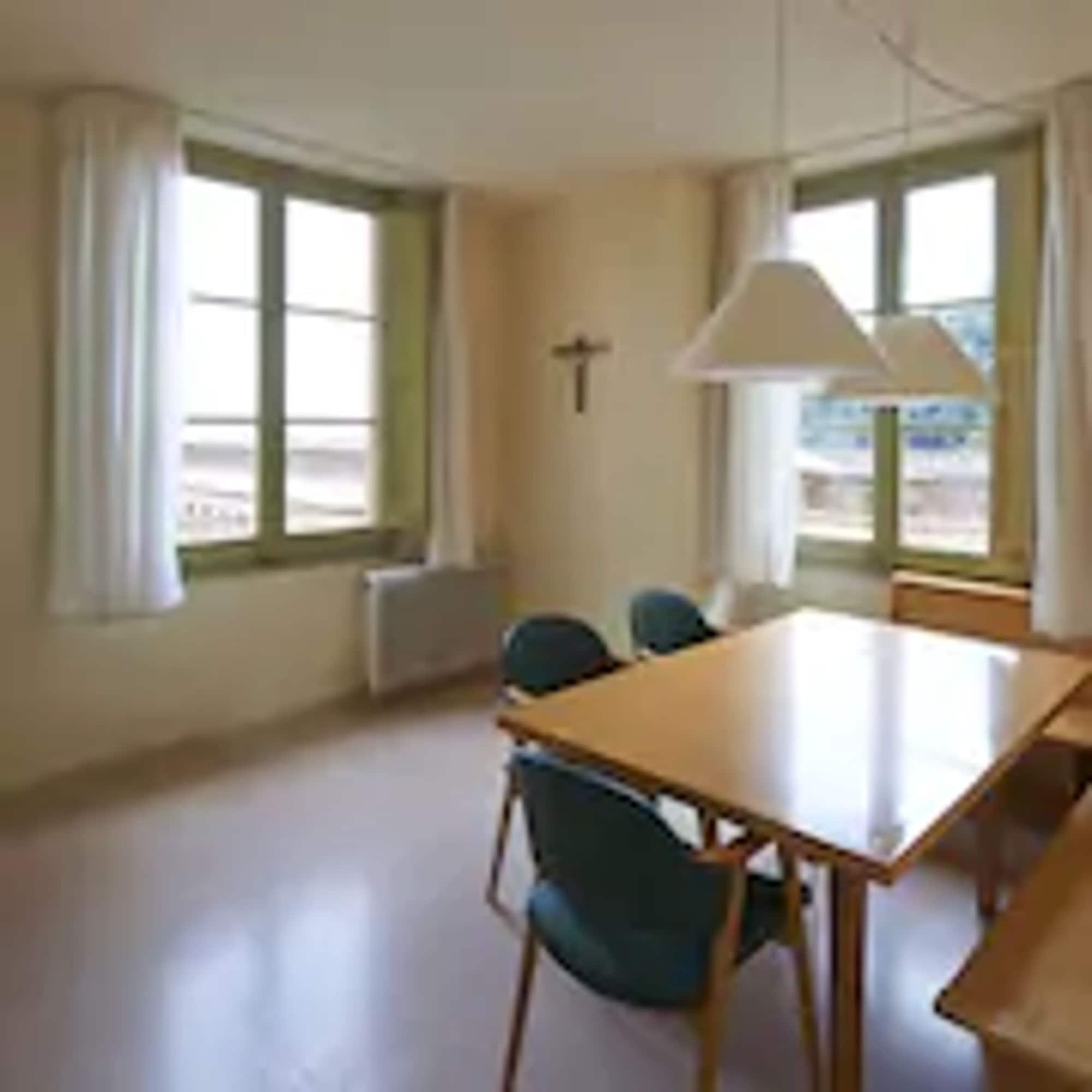 Apartamentos Montserrat Abat Marcet Esterno foto