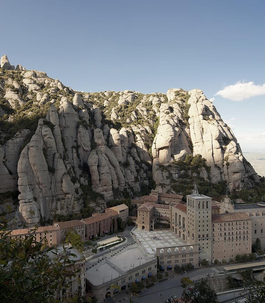 Apartamentos Montserrat Abat Marcet Esterno foto